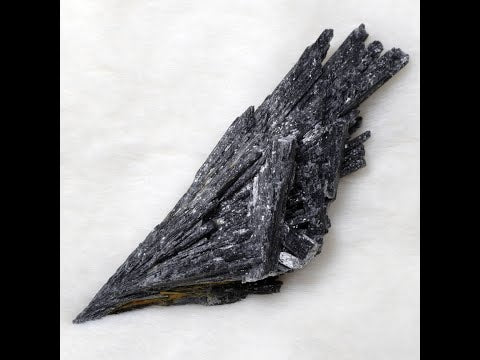 カイヤナイト 藍晶石 黒 ブラジル産1 Black Kyanite Brazil 原石 写真現物 動画あり