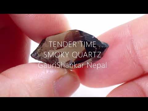 ヒマラヤスモーキークォーツポイント No.5 ガウリシャンカール産 GauriShankar Himalayan Smoky Quartz 写真現物 動画あり