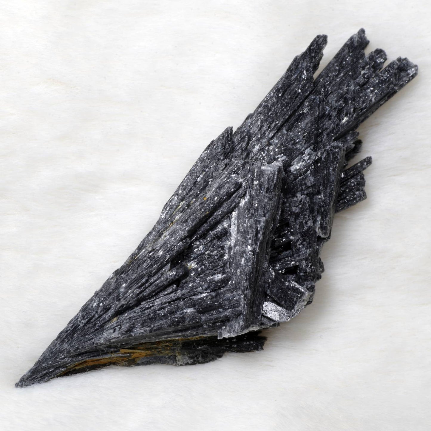 カイヤナイト 藍晶石 黒 ブラジル産1 Black Kyanite Brazil 原石 写真現物 動画あり